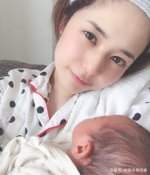 日本女优苍井空当母亲啦！36岁生下双胞胎，网友喊话波多野结衣！