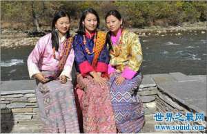 不丹美女渴望男性生殖器 必须入赘女家实行一妻多夫制