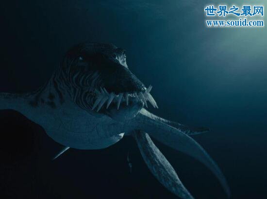 海底巨兽滑齿龙，以恐龙为食(化石胃部发现恐龙骸骨)