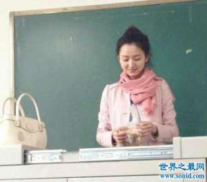 中国最美英语老师肖珠——佟丽娅和董璇结合体