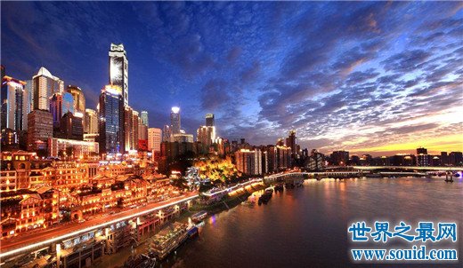 中国四大火炉城市，武汉温度高达44.5摄氏度