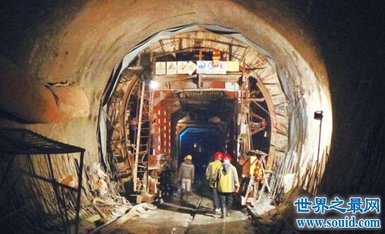 神秘的贵州时光隧道，穿越隧道时光会倒流一小时
