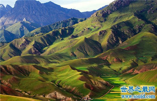 中国山脉的蔚为壮观，旅游去这些地方性价比最高