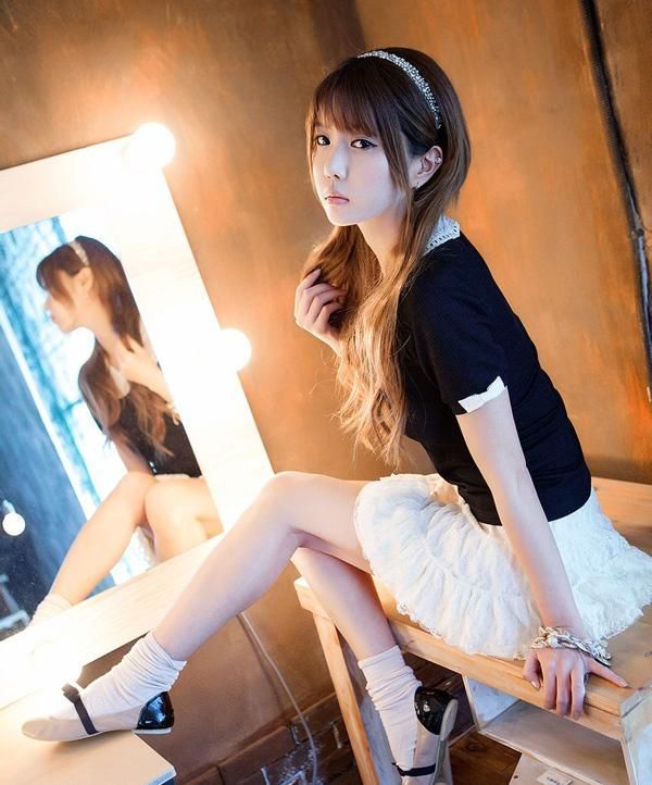 韩国丝袜美女许允美最新迷人好看的美女图片