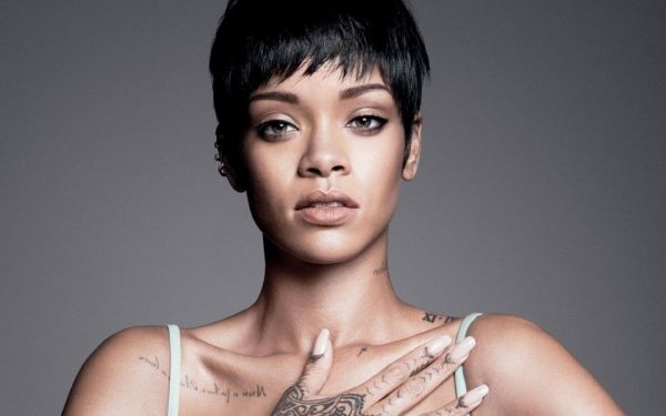 巴巴多斯歌手蕾哈娜（Rihanna）壁纸